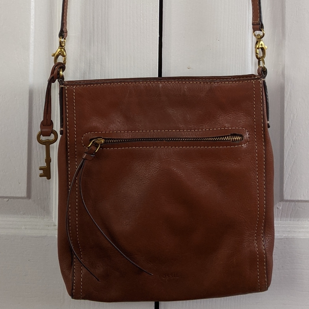 Fossil purse